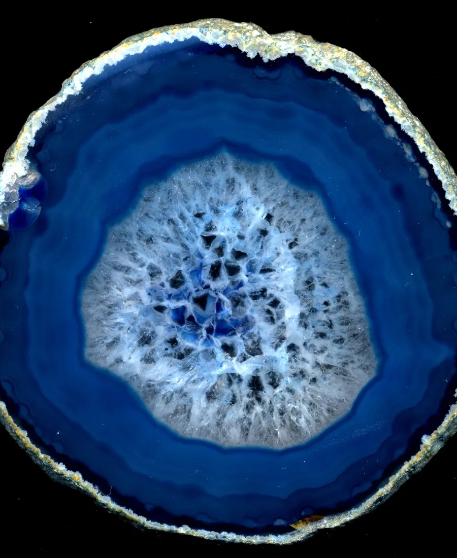 Pierre brute illustrant Onyx — visuel local temporaire